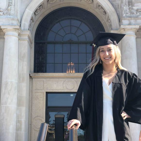 Meet your Posher, Molly - Picture 1 of 1